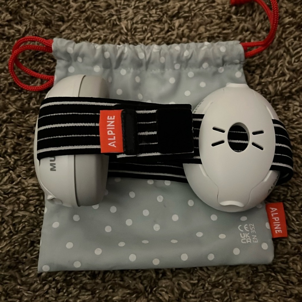 Alpine baby headphones